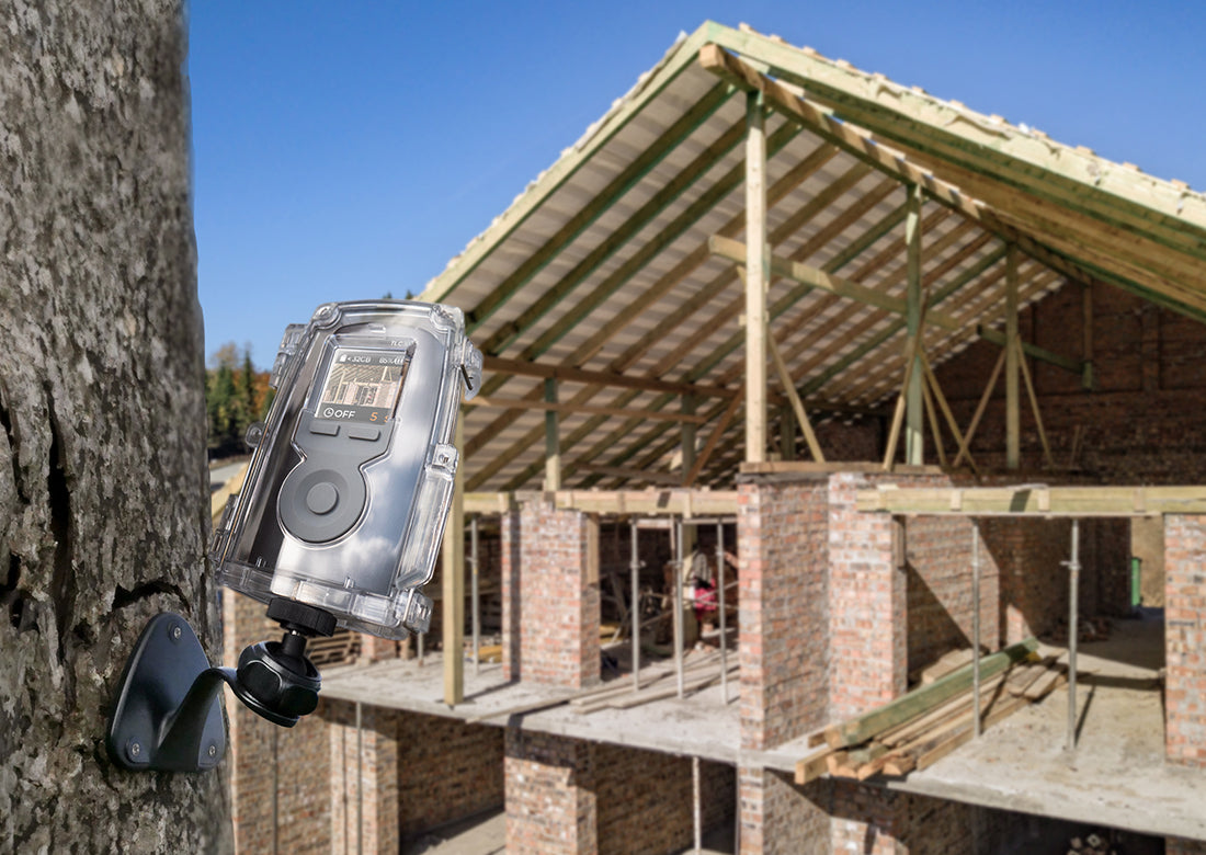 woodenframeofnewroofonabrickbighouseunde20220308053358utc-1677116482955